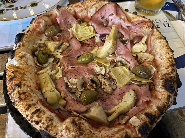 La Piccola Napoli pizzéria - Budapest