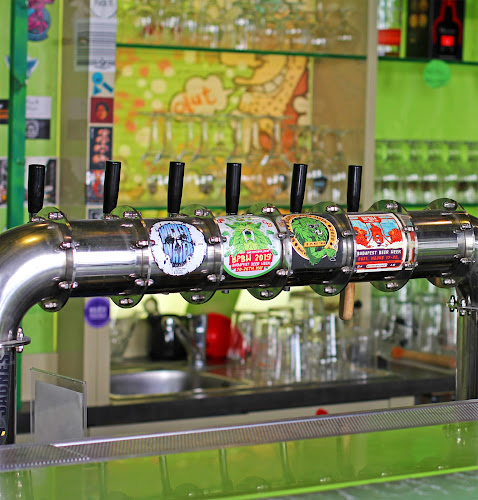 HOPAHOLIC Craft Beer Bar & Food Budapest