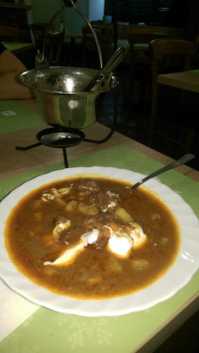 Borbarátok Étterem és Vendégház - Vendéglátás