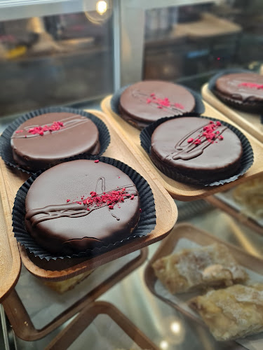 Comentarii opinii despre Platán pék