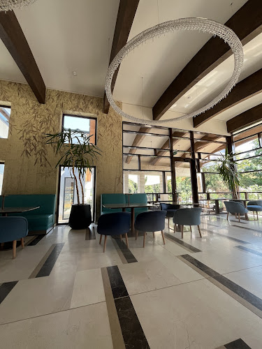 Comentarii opinii despre Tácsik Pékség-Cukrászda