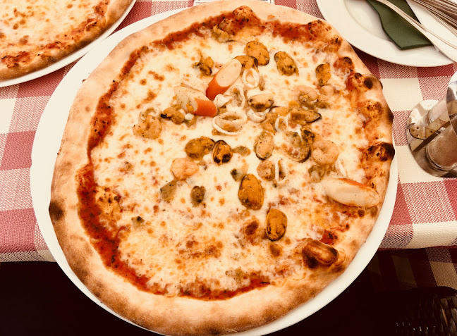 Pannonhalmi Borterasz és Borbár - Győr