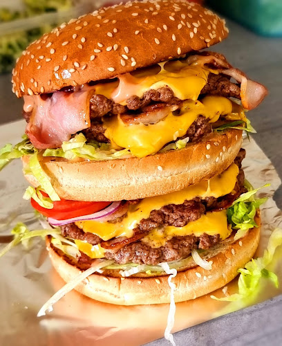 Opinii despre Hízlalda Büfé în Lesenceistvánd - Vendéglátás