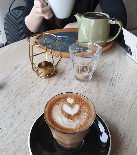 Opinii despre Kávélabor în Zalaegerszeg - Vendéglátás