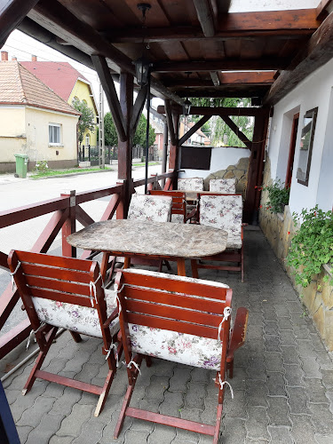 Opinii despre Paulaner Pizzéria-Söröző Deja Vu Panzió în Celldömölk - Vendéglátás