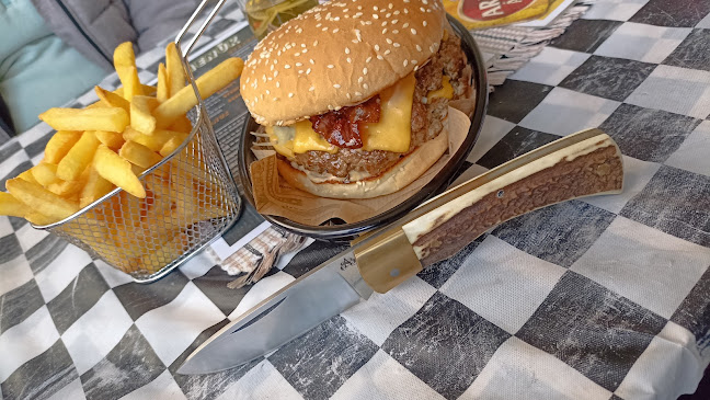 Opinii despre Romi’s Burger în Mórahalom - Vendéglátás