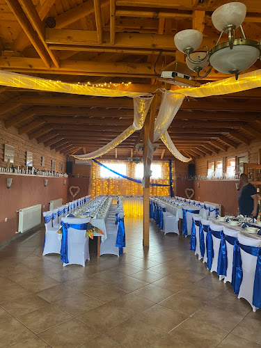 Comentarii opinii despre Zöld Sasok Étterem és Panzió