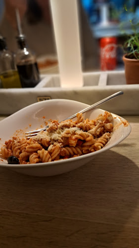 Opinii despre Vapiano în Győr - Vendéglátás