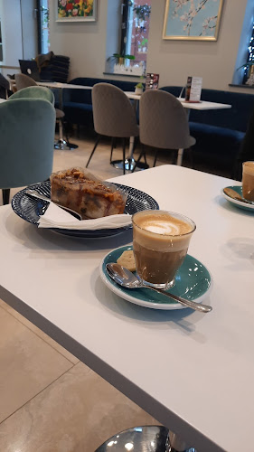 Kafana Kávézó és Delikát Kft. - Szentendre