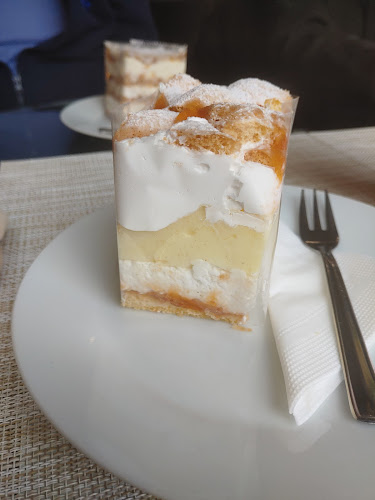 Gara Cukrászda - Vendéglátás