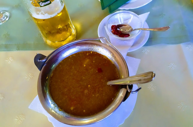 Comentarii opinii despre Pazonyi Fogadó és Étterem