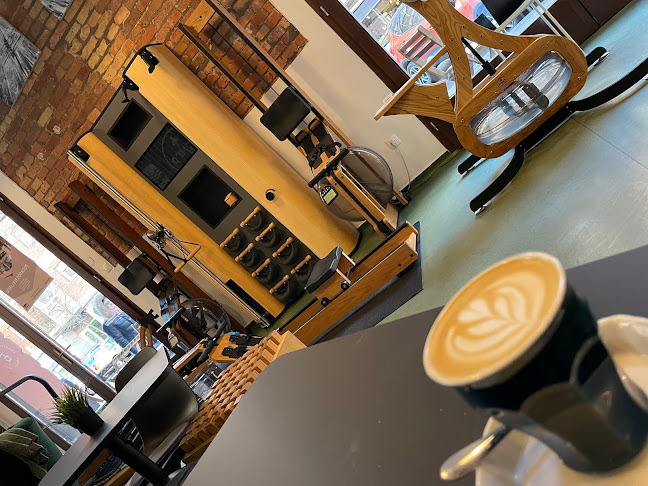 Grinder Fitness & Coffee Shop - Vendéglátás