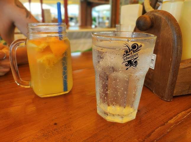 Opinii despre Fun Bungee Pub în Siófok - Vendéglátás