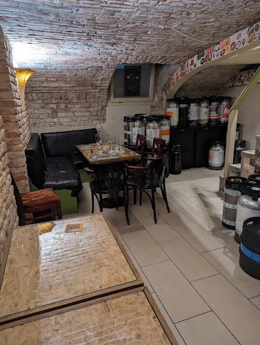 Comentarii opinii despre HOPAHOLIC Craft Beer Bar & Food Budapest