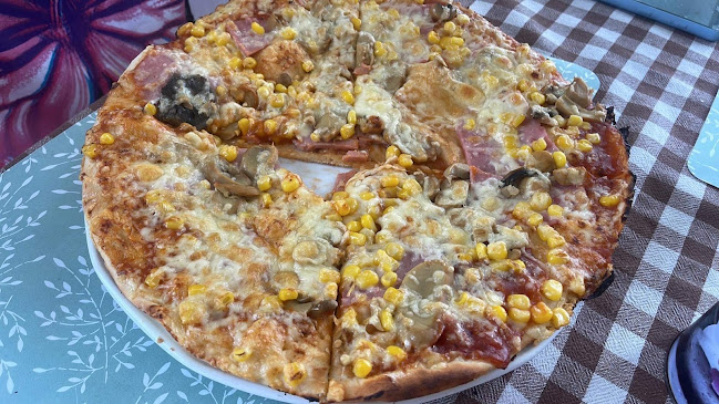 Opinii despre Pizzafaló Pizzéria în Seregélyes - Vendéglátás