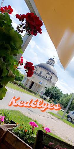 Opinii despre Pálma Presszó în Esztergom - Vendéglátás