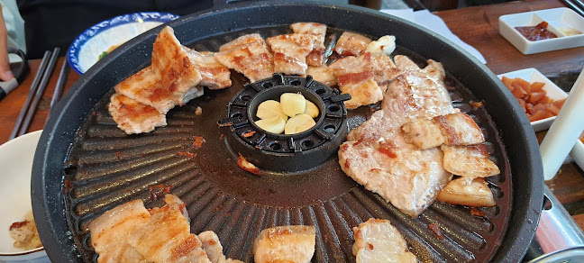 실비네 한식당 Szilvia Koreai Étterme - Vendéglátás