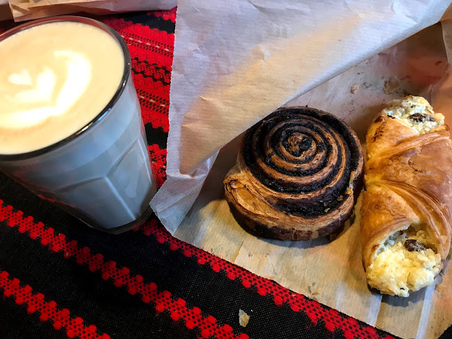 Comentarii opinii despre Pékműhely