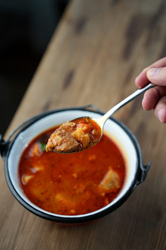 Opinii despre Szalajka Fogadó és Étterem în Szilvásvárad - Vendéglátás