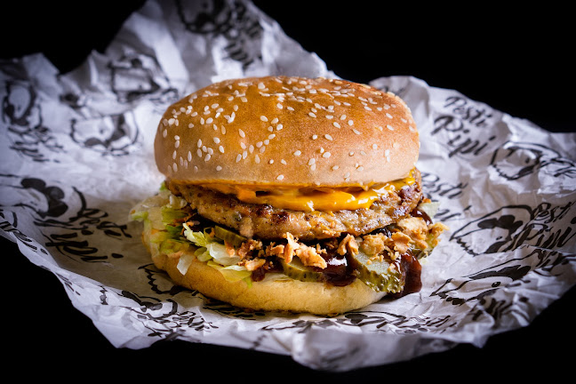 Opinii despre Pesti Pipi Stadionok în Budapest - Vendéglátás