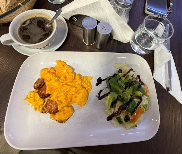 Opinii despre Pöttyös Bögre Bisztró în Budapest - Vendéglátás