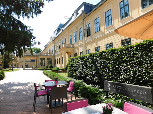 Kastély Kávézó - Gyula
