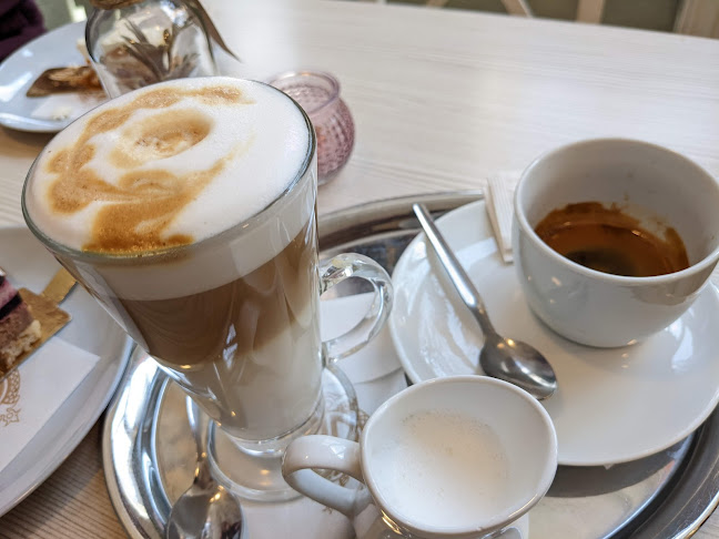 Comentarii opinii despre G&D Kézműves Cukrászda és Pékség Salgótarján