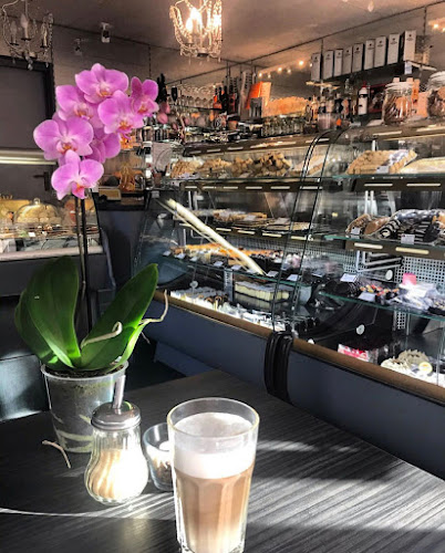 L'Amuse Cukrászda&Kávézó