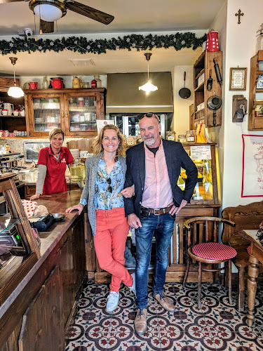 Comentarii opinii despre Pöttyös Kávézó