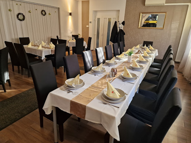 Kastélydomb Kávézó Étterem