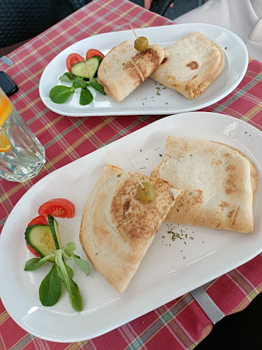 Opinii despre Mézeskalács Kávézó în Budapest - Vendéglátás