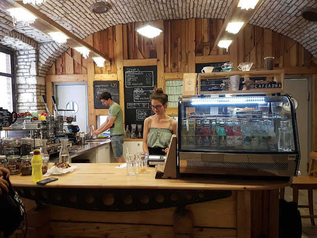 Opinii despre Adna Café în Budapest - Vendéglátás