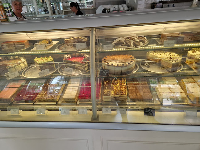 Opinii despre Anna Cukrászda în Kakasd - Vendéglátás