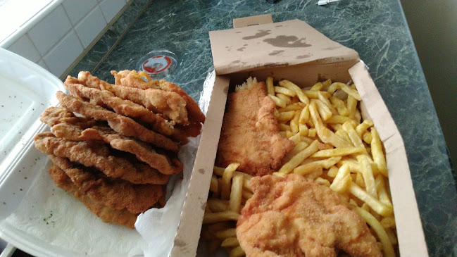 Comentarii opinii despre Köszi Kő Café