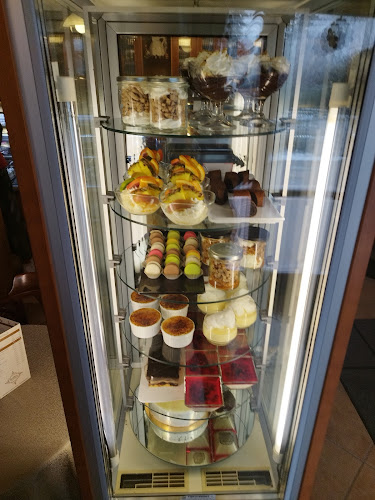 Comentarii opinii despre Schőnig Cukrászda és Kávéház