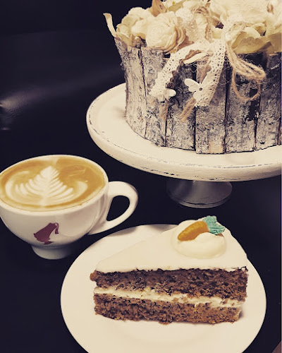 Opinii despre Garden Cafe în Szigetszentmiklós - Vendéglátás