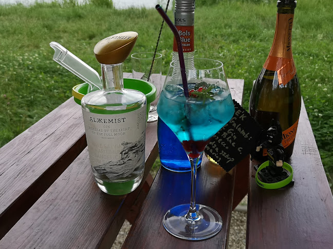 Opinii despre Koktél Patika | Mobil koktélbár | koktél szerviz în Szekszárd - Vendéglátás