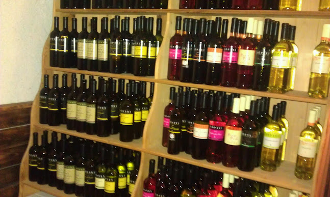 Csopak, Istenfia u. 5, 8229