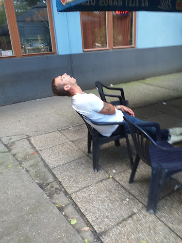 Gondűző Söröző - Vendéglátás