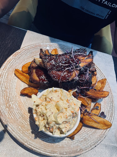 LEROY - Vendéglátás