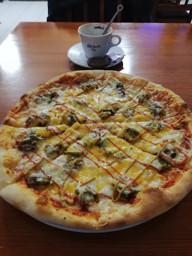 Comentarii opinii despre SUPI Étterem - Veszprém | Sushi és Pizza