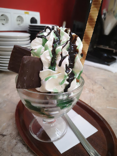 Dolomiti Fagylaltozó - Eger