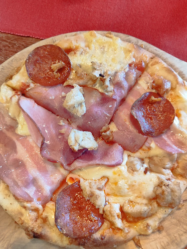 Opinii despre Alibi Pizzéria în Dunaújváros - Vendéglátás