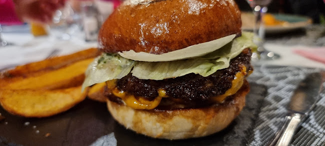 Mende, Szent István Park 1, 2235