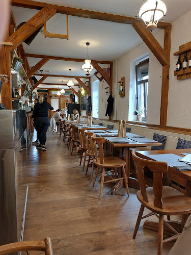 Pilisvörösvár, Szent Erzsébet u. 11, 2085