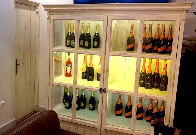 Aperitivo Caffé Bar - Vendéglátás