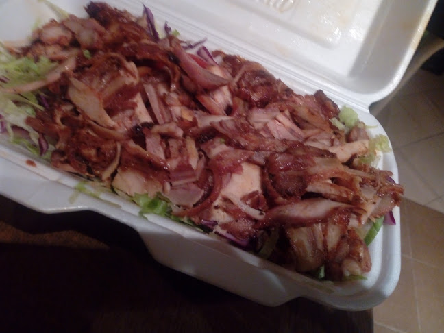 Comentarii opinii despre Deniz Török Büfé