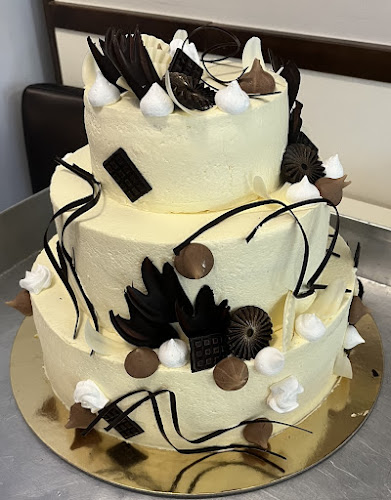 Opinii despre Mandula Cukrászda és Fagyizó în Aba - Vendéglátás