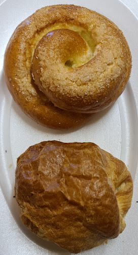 Comentarii opinii despre West Pékség