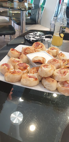 Comentarii opinii despre Forum Bistro -étterem,pizza,hamburger, street food, hot-dog